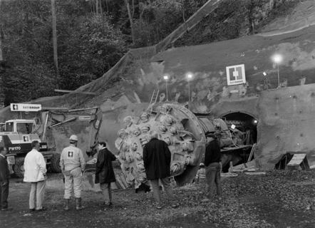 Vorschau: E - 12 Gastunnel