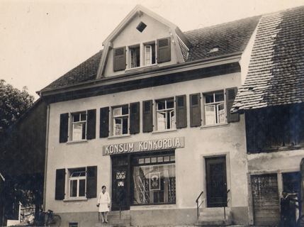 Vorschau: C1 - 216, Haus Benno Hermann mit Laden