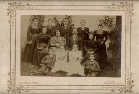 Vorschau: N - 09 Familienbild Ankli 1900