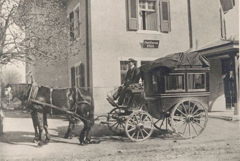 H - 01, Postkutsche in Flüh.JPG