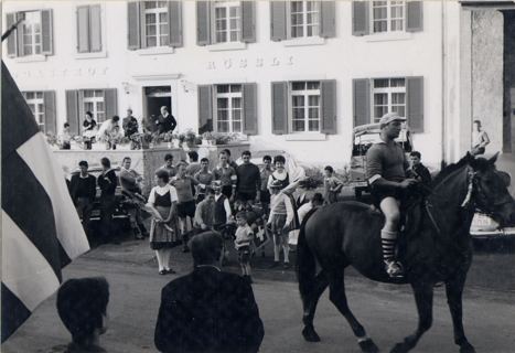 Vorschau: I - 25, Umzug