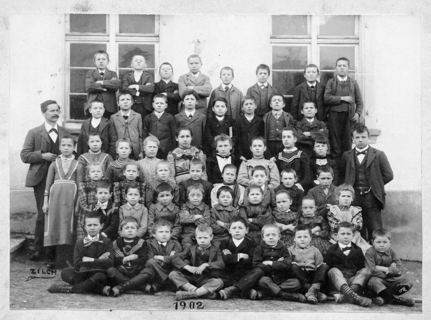 Vorschau: K - 206 Schulfoto Hofstetten 1902