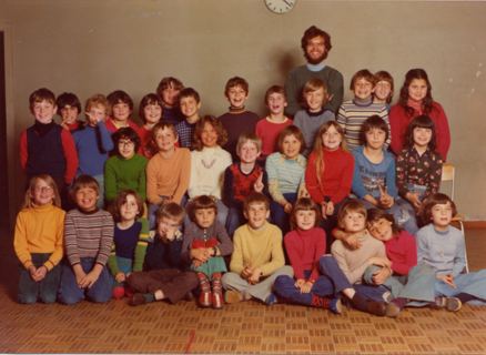 Vorschau: K - 218, Schulfoto Hofstetten, 3.-4. Klasse 1977-78