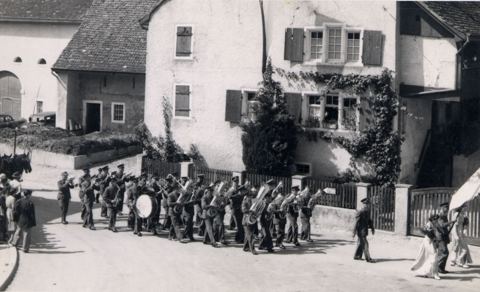 Vorschau: L - 221, Musikverein vor der Festung