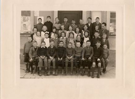 Vorschau: K - 213, Schulfoto 3. - 5. Klasse 1942