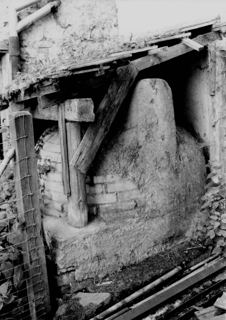 C1 - 102, Ettingerstrasse 1, Backofen, 1990.JPG