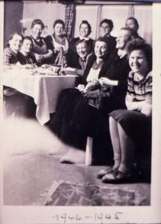 Vorschau: L - 25, Gründerinnen Frauenverein Flüh 1944-45