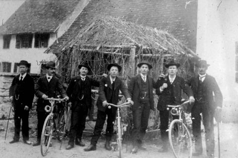 Vorschau: N - 31, Velofahrer