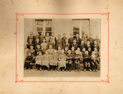 Vorschau: K - 241, Schulfoto 5. - 7-Klasse Hofstetten, Lehrer Borer