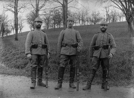 Vorschau: KW - 04, Soldaten
