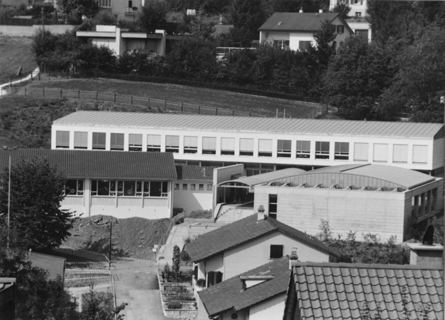 Vorschau: D1 - 04 Schulhaus Flüh 1992