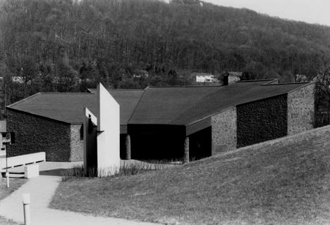 Vorschau: D2 - 08 Kirche Flüh 1980
